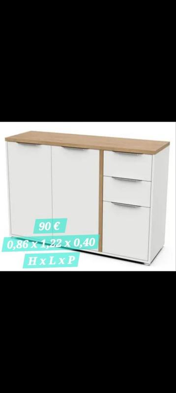 Woonkamer/eetkamermeubilair (gratis levering en installatie) beschikbaar voor biedingen
