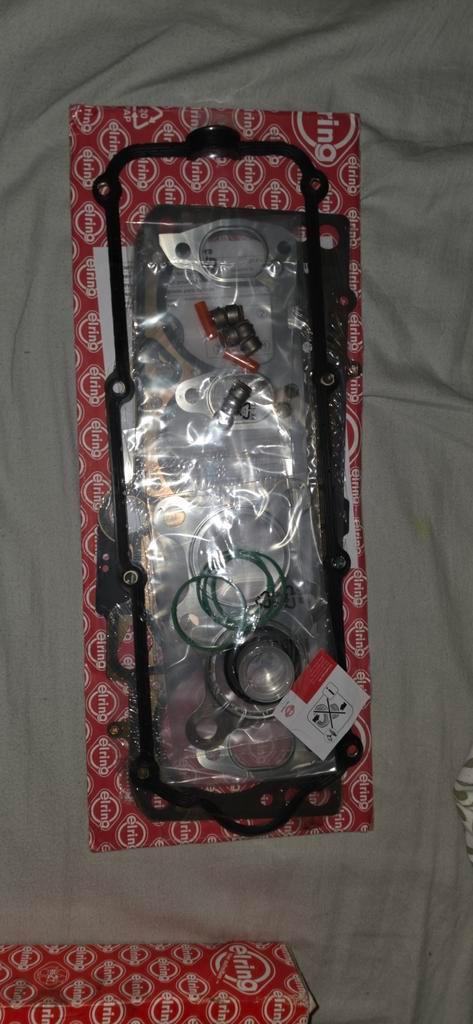 Koppakking en cilinderkopbouten complete set gesealed, Auto diversen, Carkits, Ophalen