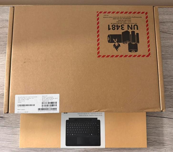 Surface Pro 10 5G voor bedrijven, Computers en Software, Windows Tablets, Zo goed als nieuw, Ophalen