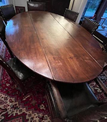 Eiken kloostertafel 240x152 cm mét 8 lederen stoelen incl. beschikbaar voor biedingen
