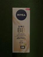 Nivea - 5IN1 BB Dagcrème light - SPF20, Ophalen of Verzenden, Nieuw, Verzorging
