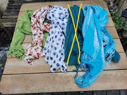 Vier zomersjaals, prijs per sjaal., Vêtements | Femmes, Bonnets, Écharpes & Gants, Comme neuf, Écharpe, Enlèvement ou Envoi