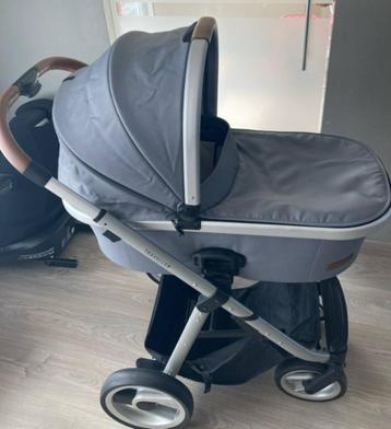 Mutsy traveller 3 in 1 beschikbaar voor biedingen