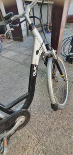 Electrische fiets werkt perfect, Fietsen en Brommers, Ophalen, Qwic, Zo goed als nieuw, 51 tot 55 cm