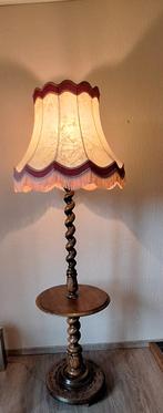 Antieke staanlamp, Ophalen