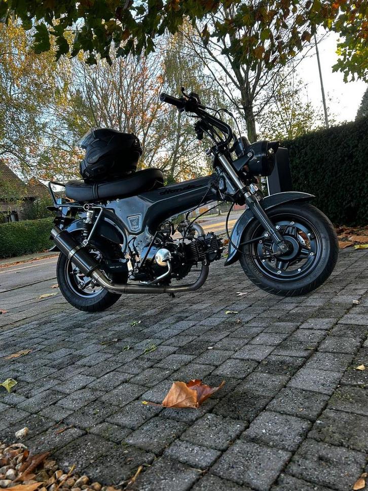 Dax skyteam, Fietsen en Brommers, Brommers | Honda, Zo goed als nieuw, Klasse B (45 km/u), Ophalen