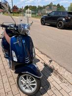 Full optie vespa primavera klasse B met 2 helmen, Ophalen, Overige modellen, 50 cc, Klasse B (45 km/u)