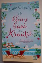 De kleine baai in Kroatië - Julie Caplin, Ophalen of Verzenden, Zo goed als nieuw