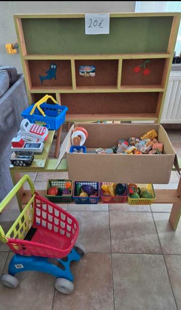 Winkeltje met toebehoren beschikbaar voor biedingen