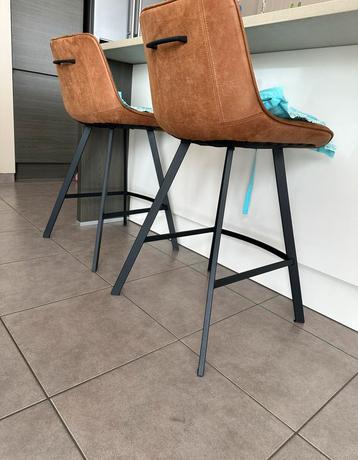 Barstoelen als nieuw! 2 stuks beschikbaar voor biedingen