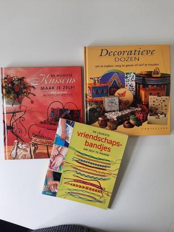 Set van 3 NIEUWE doe-boeken ! beschikbaar voor biedingen