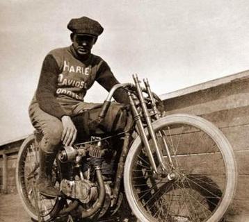 Harley Davidson Boardtracker met ritssluiting beschikbaar voor biedingen
