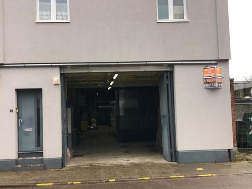 Entrepôt + appartement, Immo, Garages & Places de parking, Province de Liège