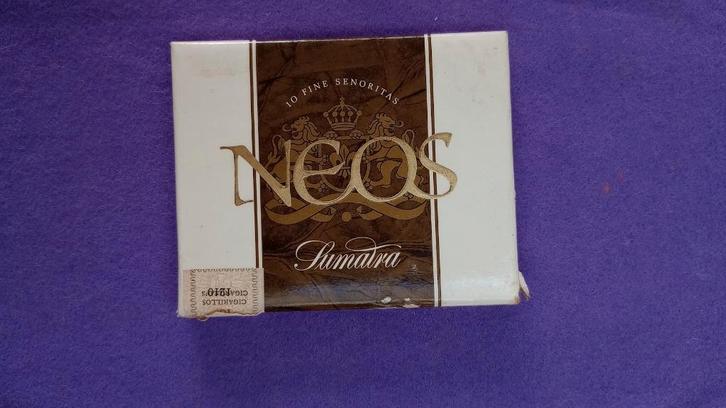 sigarendoosje Neos Sumatra, Verzamelen, Rookartikelen, Aanstekers en Luciferdoosjes, Gebruikt, Tabaksdoos of Verpakking, Ophalen of Verzenden