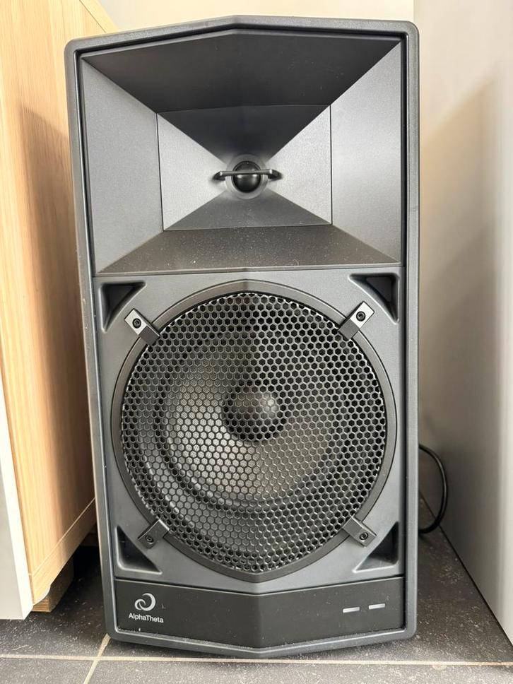 AlphaTheta Wave Eight Pioneer DJ (2x) 1x gebruikt - garantie, Audio, Tv en Foto, Luidsprekerboxen, Nieuw, Front, Rear of Stereo speakers