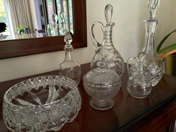 Karaffen en fruitschaal  beschikbaar voor biedingen