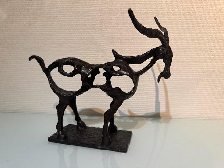 Surrealistische geitensculptuur, Antiek en Kunst, Antiek | Brons en Koper, Brons, Ophalen
