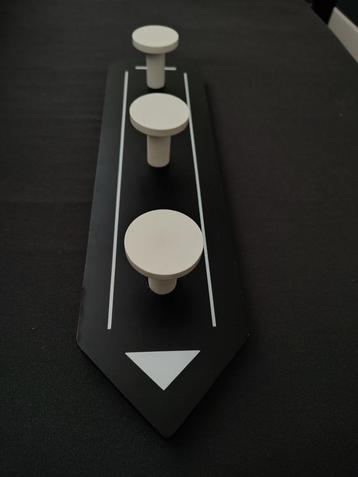 Porte-manteaux beschikbaar voor biedingen