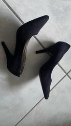 ZWARTE SUÈDE PUMPS 37, Kleding | Dames, Schoenen, Pumps, Zwart, Ophalen of Verzenden, Gedragen