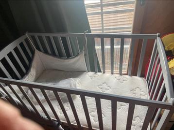 Kinderbedje met alle toebehoren, Enlèvement, Comme neuf, Matelas