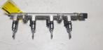 INJECTOR BRANDSTOF Volkswagen Tiguan (AD1) (04E906036AF), Gebruikt, Volkswagen