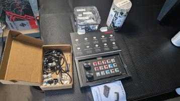  Aangepaste RGB Macro-toetsenbord – 16 Switches + 2 Knoppe beschikbaar voor biedingen