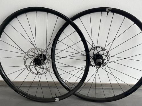 Roues VTT carbone ERASE, Fietsen en Brommers, Fietsonderdelen, Zo goed als nieuw, Mountainbike, Wiel, Ophalen