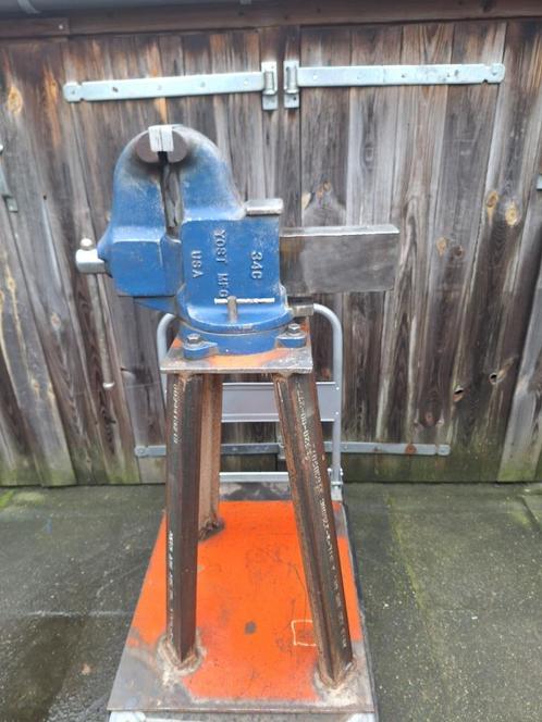 Yost 34C USA bankschroef 75kg, Doe-het-zelf en Bouw, Gereedschap | Handgereedschap, Gebruikt, Ophalen