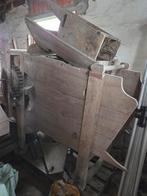 Anciens outils agricoles 1875, Enlèvement