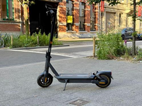 Ninebot G2 MAX KickScooter Powered by Segway, Fietsen en Brommers, Steps, Zo goed als nieuw, Elektrische step (E-scooter), Ophalen