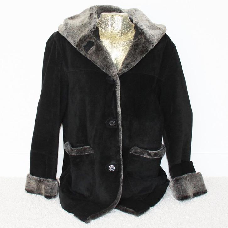 Zeer Mooie Zacht Suede Dames Jas (Maat 38) € 70,-, Kleding | Dames, Jassen | Winter, Zo goed als nieuw, Maat 38/40 (M), Zwart