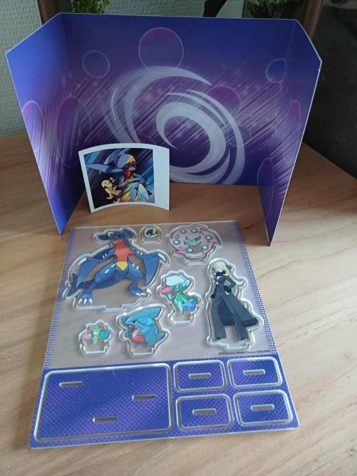 Pokemon Cynthia's Garchomp 3 items nieuw, Hobby en Vrije tijd, Verzamelkaartspellen | Pokémon, Nieuw, Ophalen