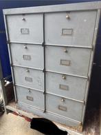 Vend armoire casiers en métal d’époque, Ophalen, Gebruikt