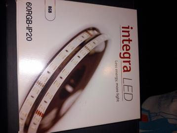 Rgb led strip 5m beschikbaar voor biedingen