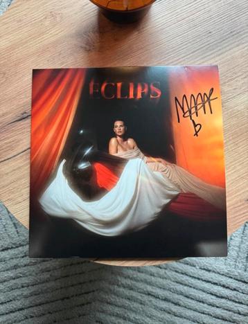 Maan - Eclips Vinyl gesigneerd beschikbaar voor biedingen