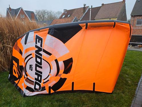 Ozone Enduro V2 10 m², Watersport en Boten, Kitesurfen, Zo goed als nieuw, Kite, 10 m², Ophalen