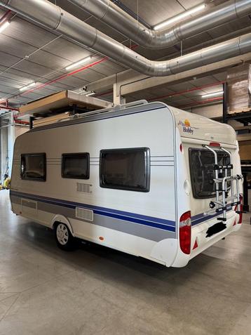 Hobby 460 (altijd binnen gestockeerd), Grand lit, Jusqu'à 4, Hobby, 5 à 6 mètres