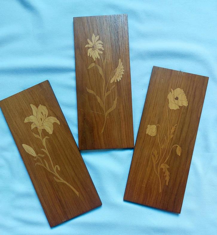 Houten inlegwerk intarsie 3 wandhangers bloemen vintage, Antiek en Kunst, Curiosa en Brocante, Ophalen of Verzenden
