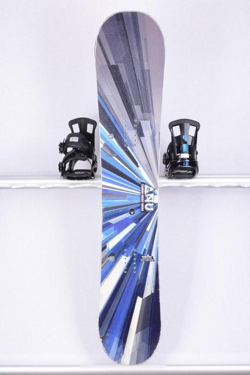 Planche à neige 150 cm GNU CARBON CREDIT BTX ASYM, bleu/gris, Sports & Fitness, Snowboard, Utilisé, Planche, Envoi