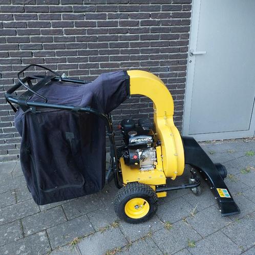 Bladzuigmachine met aandrijving, Tuin en Terras, Bladblazers, Gebruikt, Benzine, Met opvangzak, Met neuswiel, Ophalen