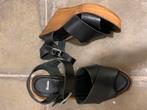 Leren sandalen Bata, Zo goed als nieuw, Zwart