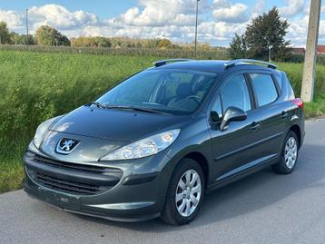 Peugeot 207 SW 1.4i 75cv Essence Carnet Toit pano disponible aux enchères