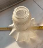 Oude glazen lampenkap, Huis en Inrichting, Ophalen