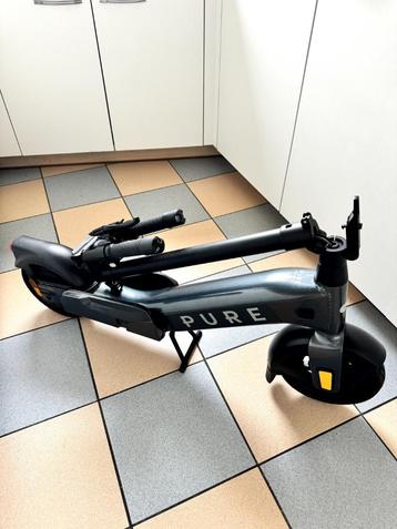 PURE VOORUITGANG + SCOOTER beschikbaar voor biedingen
