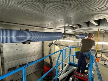 Kapotte garagepoort? Bel ons voor een directe herstelling beschikbaar voor biedingen