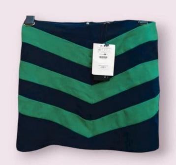 ✨️STRADIVARIUS Nieuw Mini Rokje - Maat 40✨️ beschikbaar voor biedingen