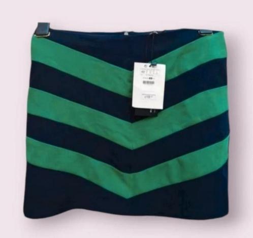 ✨️STRADIVARIUS Nieuw Mini Rokje - Maat 40✨️, Kleding | Dames, Rokken, Nieuw, Maat 38/40 (M), Groen, Boven de knie, Ophalen of Verzenden