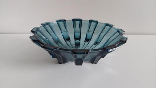 Mooie blauwe Art Deco glazen schaal - Verreries de Scailmont, Antiek en Kunst, Antiek | Schalen, Ophalen of Verzenden