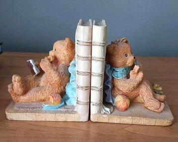 2 boekenhouders met beertjes beschikbaar voor biedingen