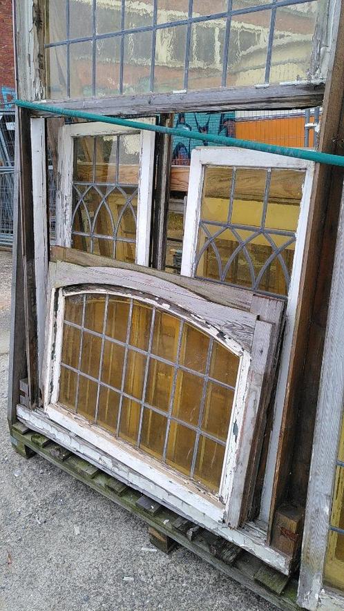 Oude ramen glas in lood, Doe-het-zelf en Bouw, Glas en Ramen, Gebruikt, Gevelraam of Ruit, Glas in lood, Ophalen